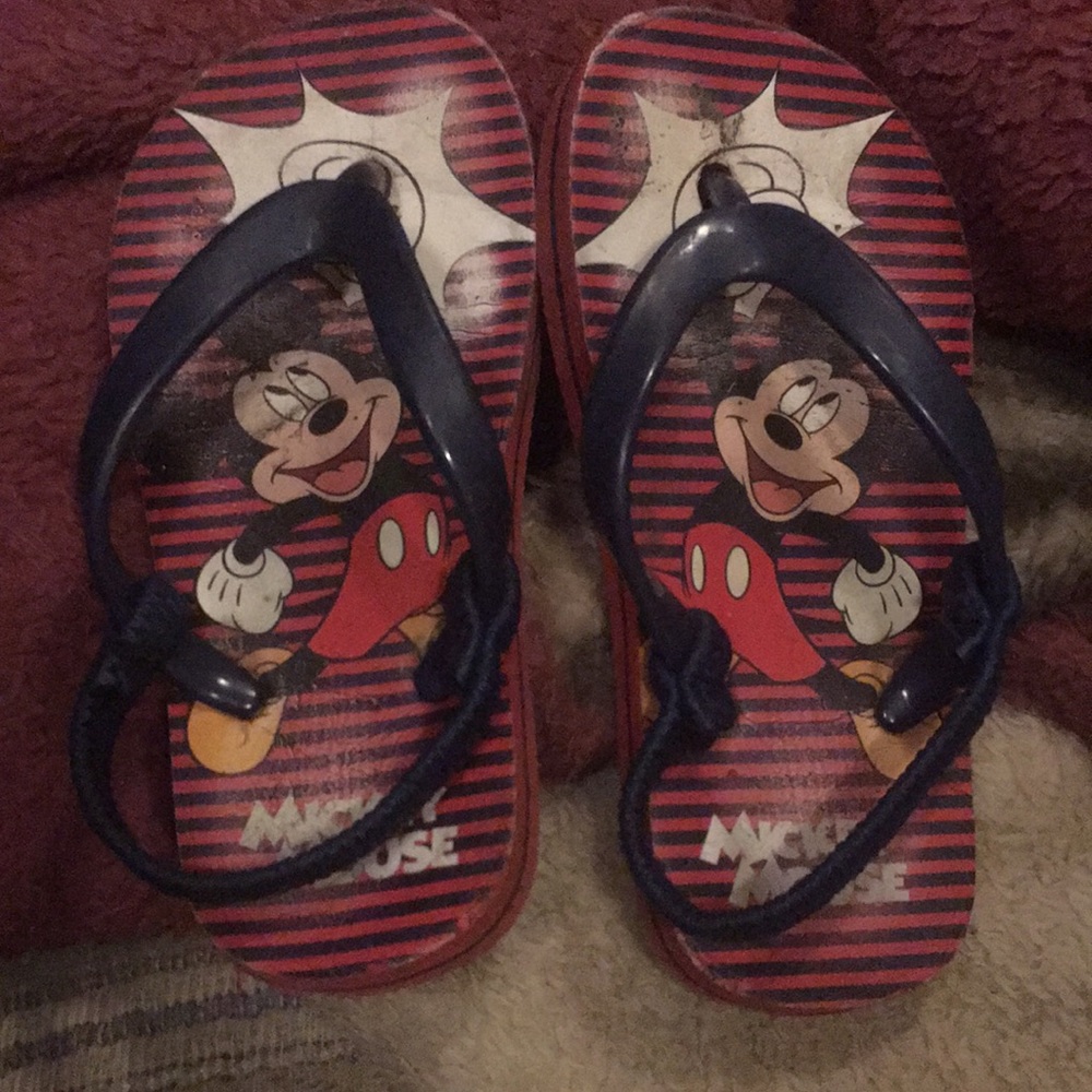 Mickey Mouse red sandals size 5/6